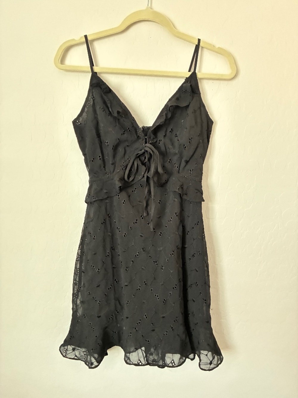Storia Black Eyelet Ruffle Tie Front Mini Dress Size Small